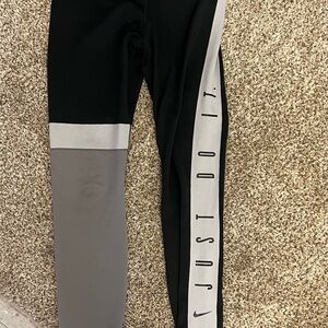 Nike Black and Gray Color-Blocked Leggings